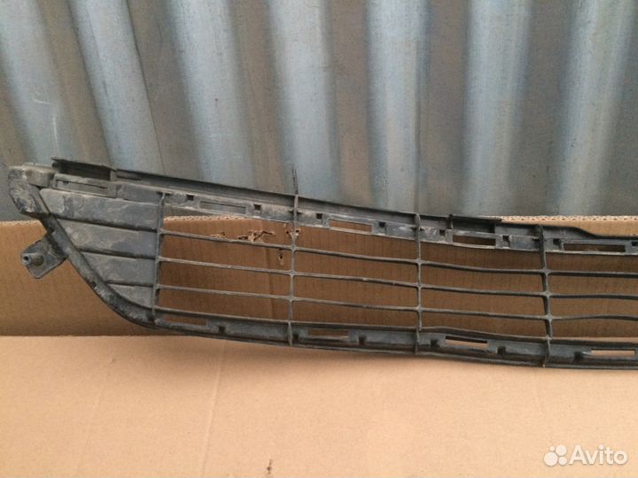 Решетка радиатора Раф 4 с 2012-2015 (Б.У.)