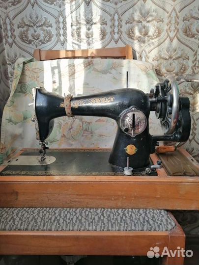 Швейная машина Подольск