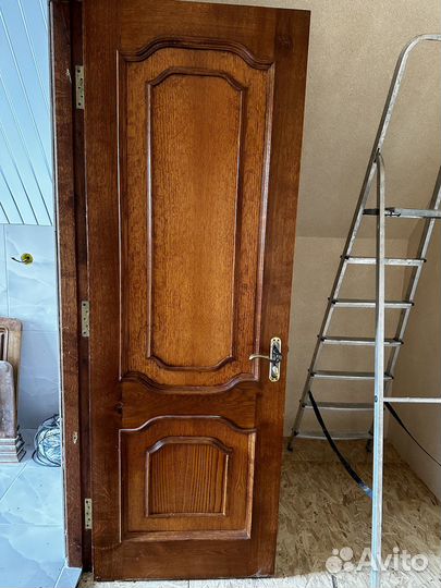 Двери межкомнатные массив, шпон дуб