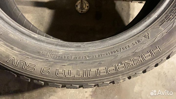 Nokian Tyres Hakkapeliitta 8 SUV 235/50 R19 103T