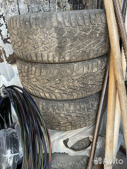 Nokian Tyres Hakkapeliitta 7 215/60 R16 99T