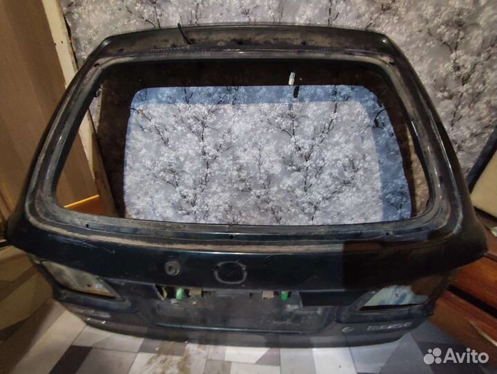 Крышка багажника mazda 626