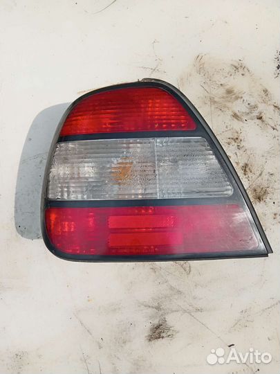 Задний фонарь левый на даево леганза 2.0л