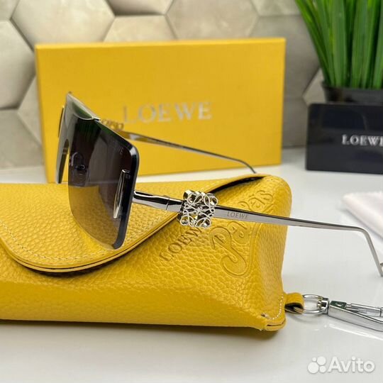 Солнцезащитные очки Loewe