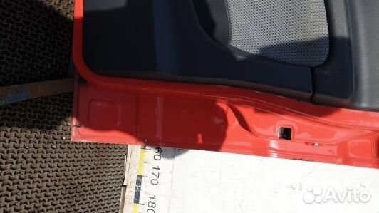 Дверь передняя правая mercedes benz vito W639 (JDN