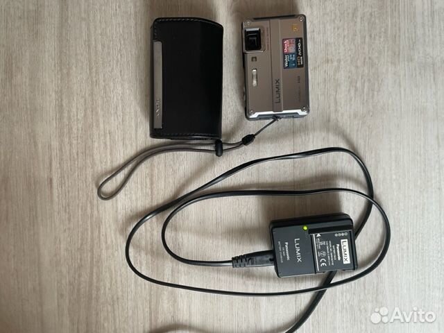 Фотокамера Lumix с режимом подводной съемки