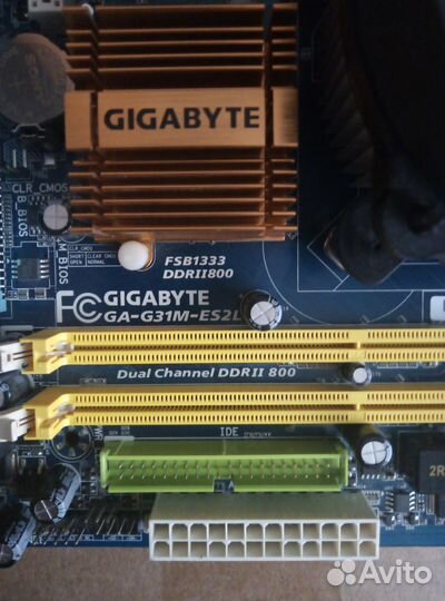 Материнская плата 775