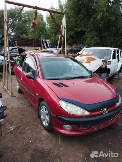 В разборе peugeot 206 1.4 МКПП