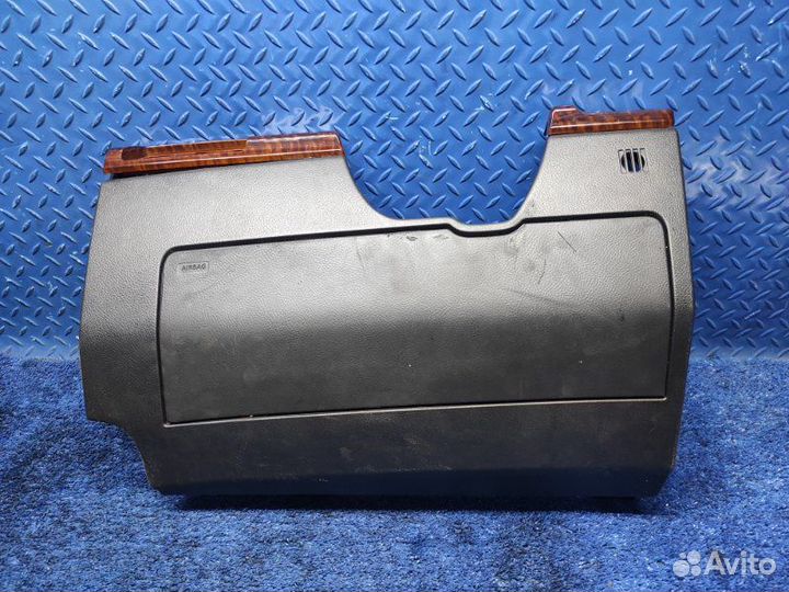 Подушка безопасности колен левая Land Rover