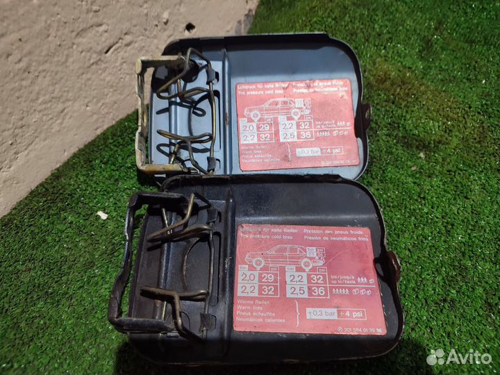 Лючок бензобака Mercedes-Benz w201