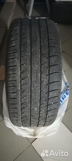 Triangle TH201 275/35 R20