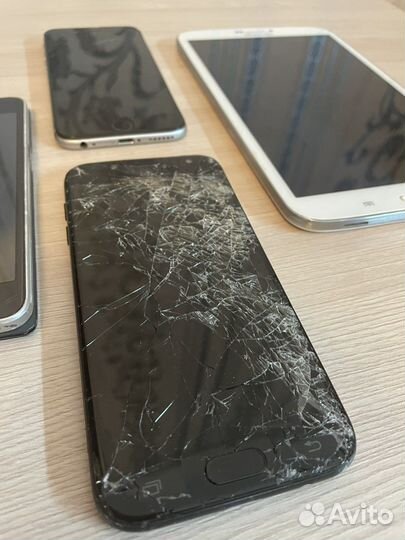 Телефон Samsung