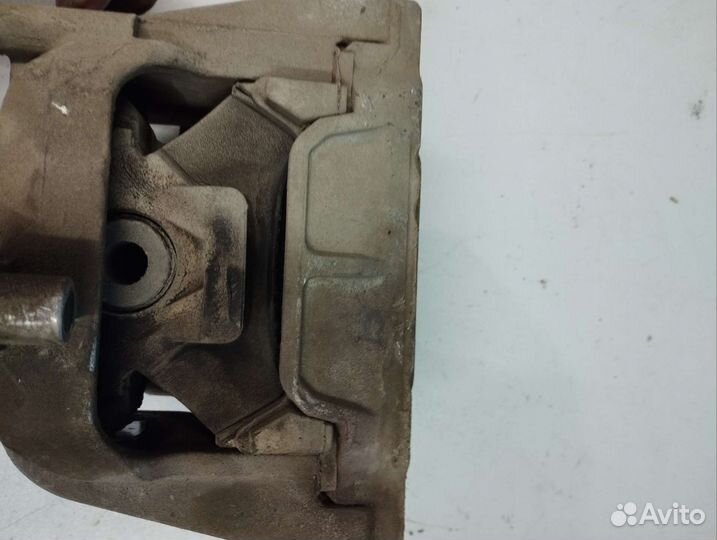 Octavia a5 Подушка двигателя