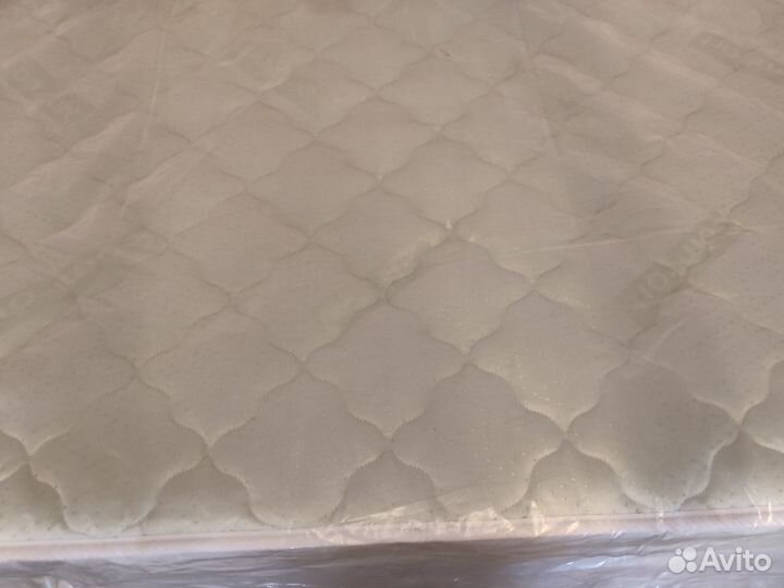 Продам матрас новый
