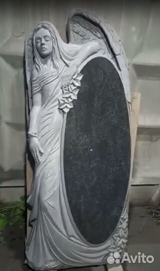 Гранитный памятник 