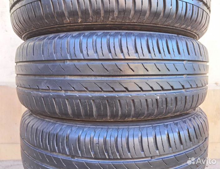 Tigar UHP Ultra High Performance 215/60 R17 96H