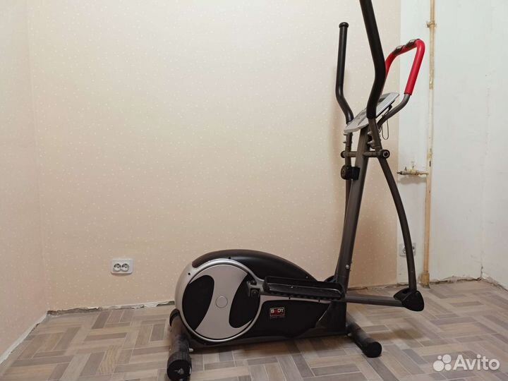Эллиптический тренажер Body