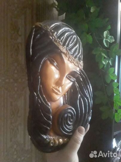 Гипсовое панно