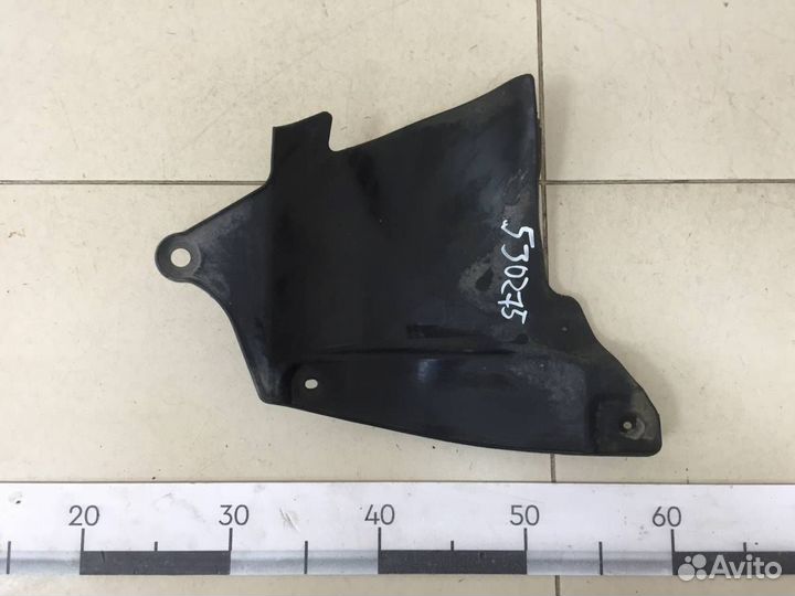 Пыльник двигателя боковой правый Toyota Camry V40