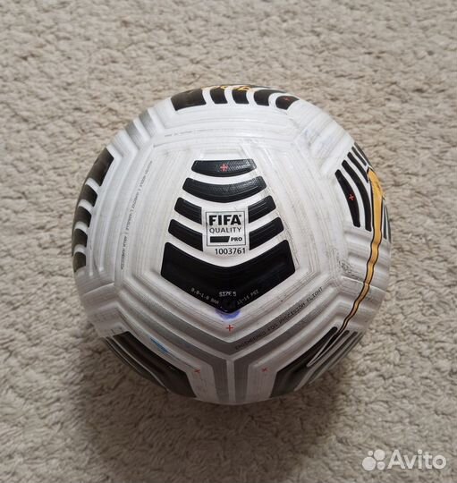 Футбольный мяч nike flight 2020-2021