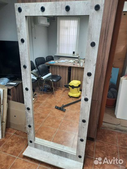 Зеркало в полный рост 185 на 80 с подставкой