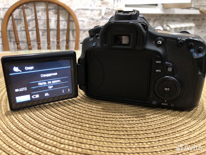 Зеркальный фотоаппарат canon 60d