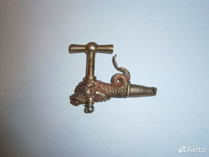 Самовар кран рыбка рыба кит от старинного самовара