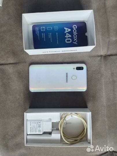 Samsung galaxy a40 64gb
