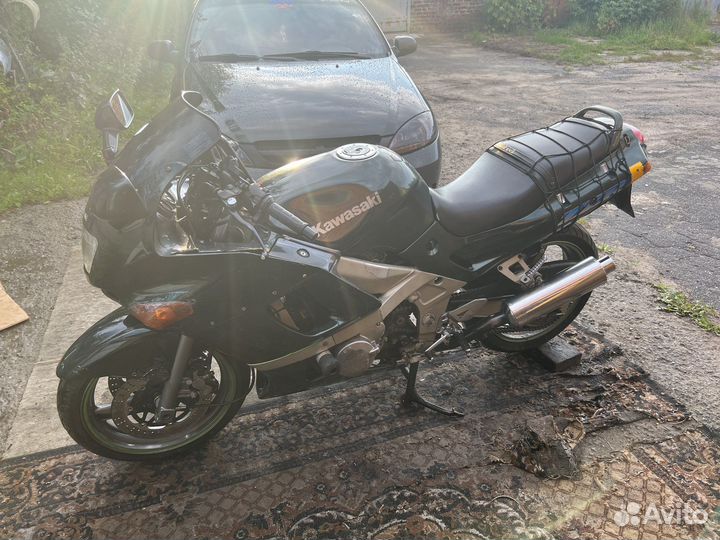 Kawasaki ZZR-400