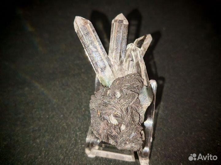 Горный хрусталь, Гематит. 202