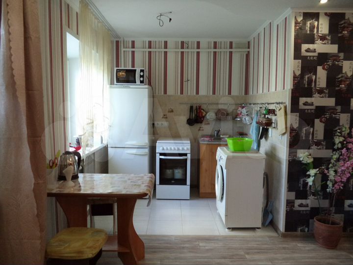 2-к. квартира, 43 м², 2/4 эт.