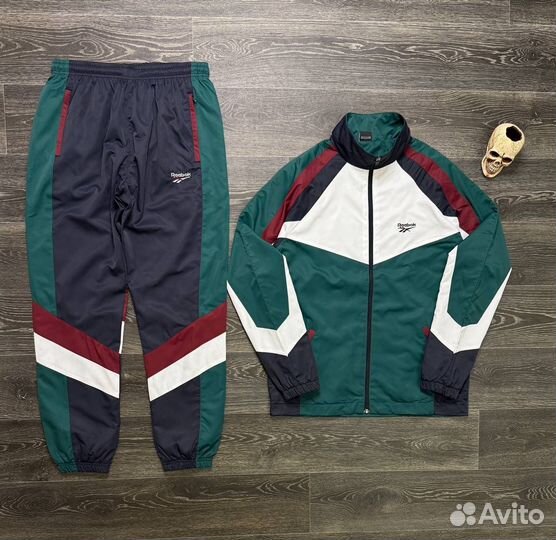 Спортивный костюм reebok