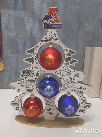 Новогодние подарки, ёлка