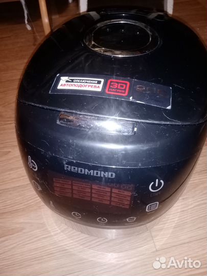 Мультиварка Redmond rmc-m90