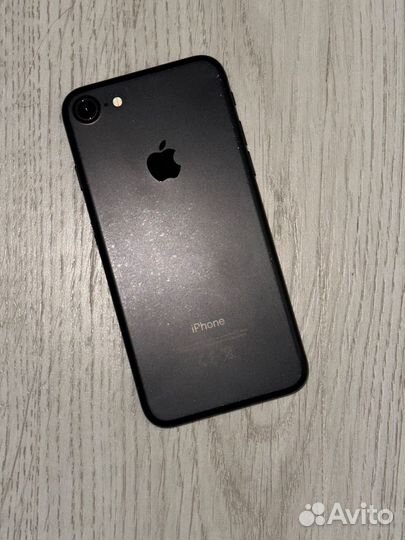 iPhone 7, 32 ГБ