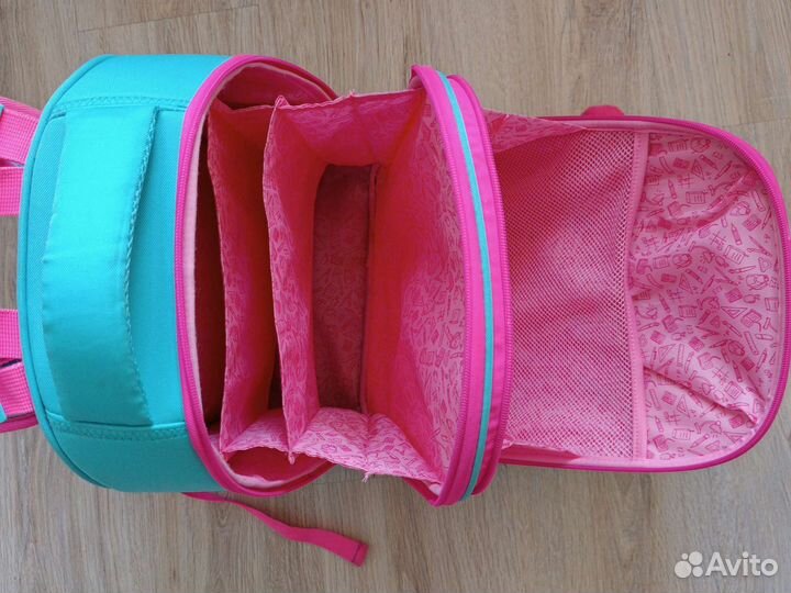 Забронирован Школьный рюкзак для девочки Brauberg