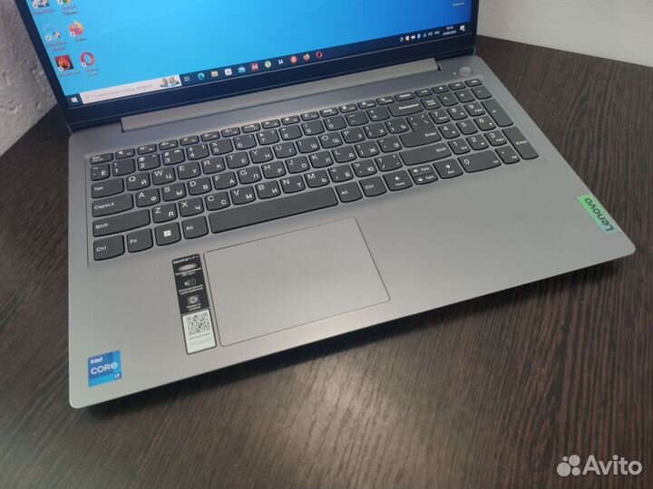 Lenovo 15.6 Core i7 12Th 4.7Ггц/Озу 16гб/SSD 512