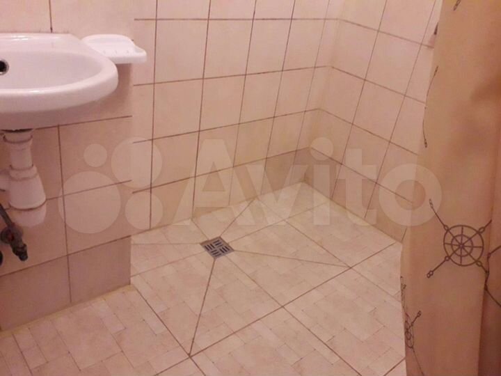 Комната 15 м² в 3-к., 1/3 эт.