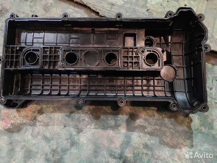 Крышка клапанная Mazda 3 BK 2.0 LF