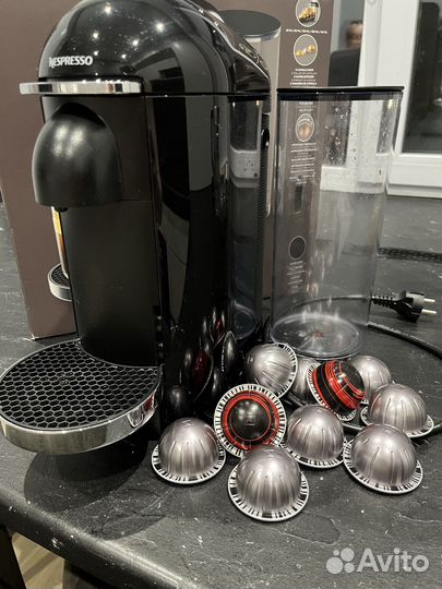 Кфемашина Nespresso Vertuo Plus