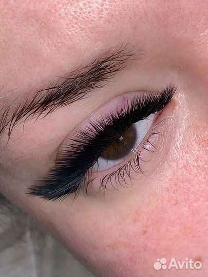 Наращивание ресниц на дому