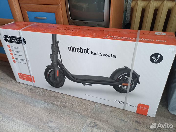 Электросамокат Ninebot Segway F40A Новый