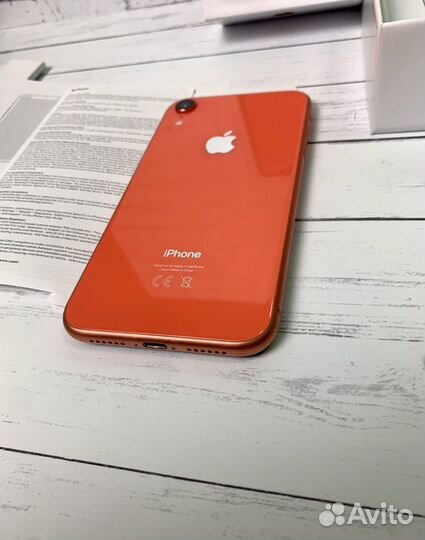 iPhone Xr, 64 ГБ