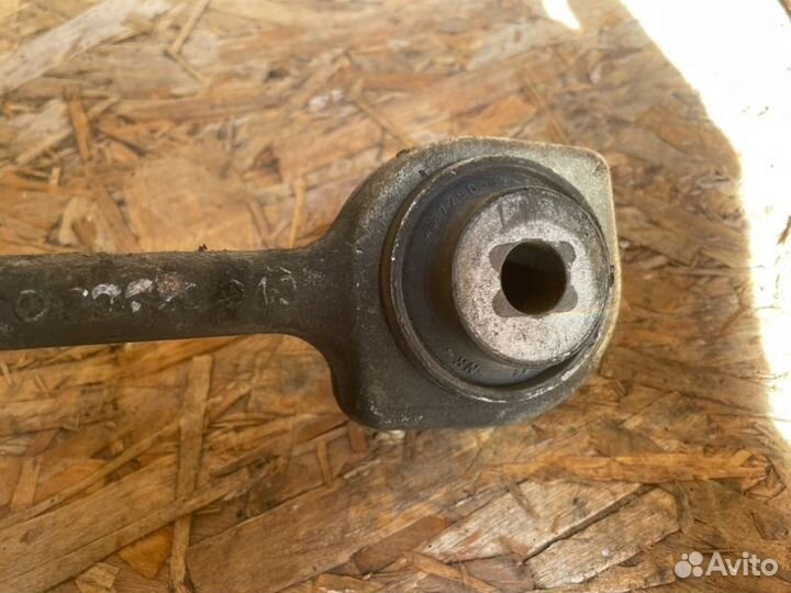 Рычаг подвески передний левый Mercedes-Benz C300