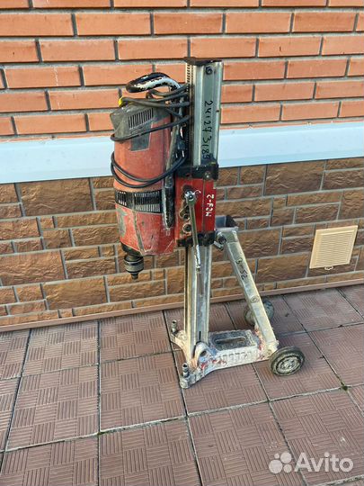 Установка алмазного бурения Hilti DD 200