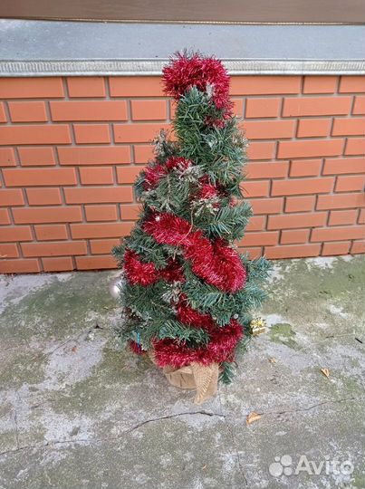 Маленькие ёлки с подставкой