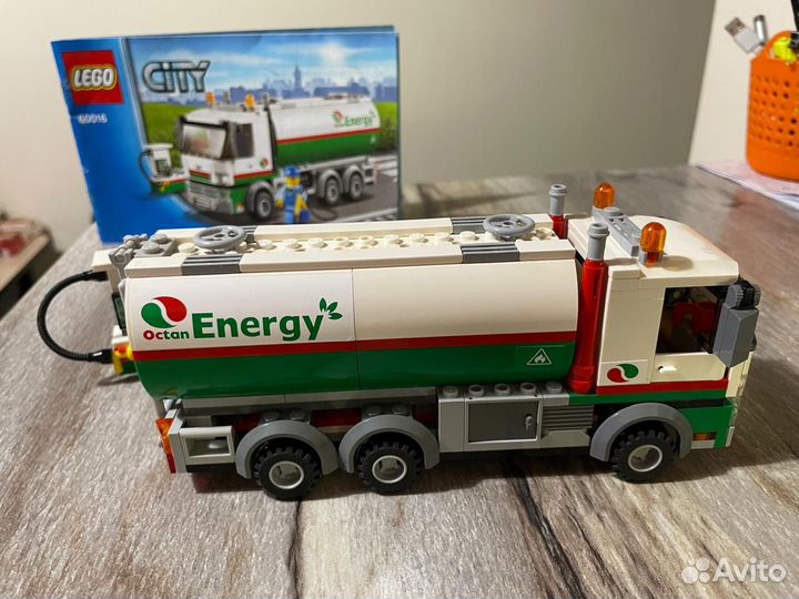 Конструктор lego City Бензовоз 60016