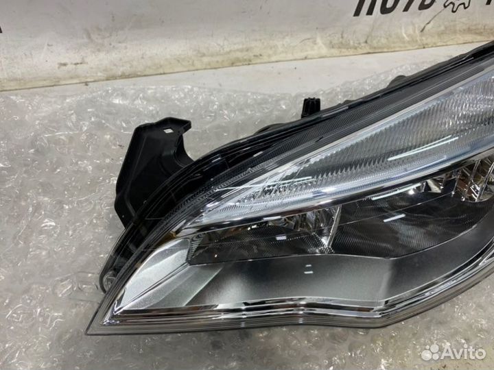 Фара передняя левая Opel Astra J