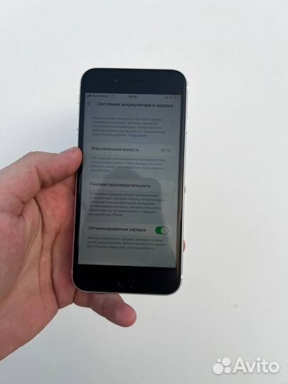 iPhone SE, 64 ГБ