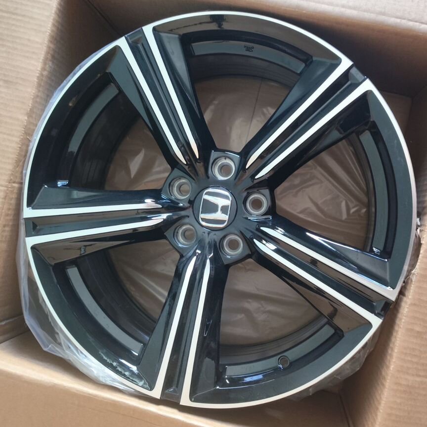 Литые диски Honda 8.5×R19 5×114.3